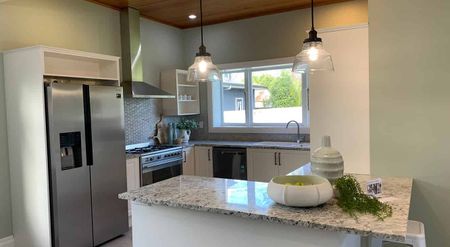 Charming 4BR 2 Bath Hokowhitu Home w/ Garden - Photo 2