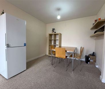 One-Bedroom Apartment with lift access in the Heart of Clifton  Wa... - Photo 1