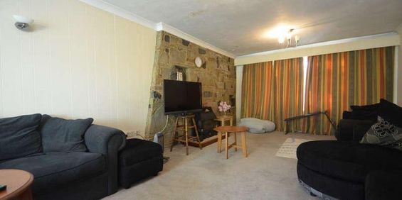 Horton Road, Staines-upon-thames, TW19 - Photo 3