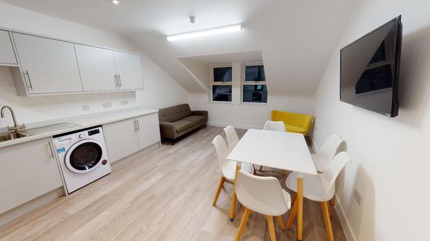 10 bedroom house to rent - Photo 1