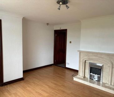 41 Carnroe Drive, Carrickfergus, BT38 8XF - Photo 2