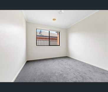 29 Bentley Drive, Deer Park, Vic 3023 - Photo 6