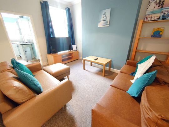 Birstall Rd, Kensington. - Photo 1