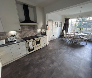 3 bedroom detached house to rent - Photo 4