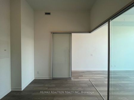 285 Dufferin Street #525 , - Photo 2