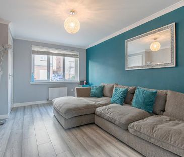 3 bedroom detached house to rent - Photo 2