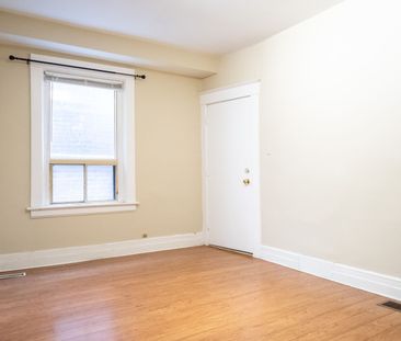 For Lease - 560 Jones Avenue Unit# 3, Toronto, Ontario - Photo 3