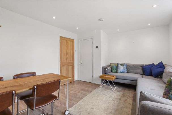 Flat To Let - Photo 1