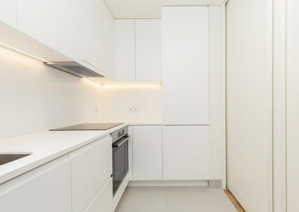 1 Bedroom Apartment with a view, Largo do Rato, Lisboa