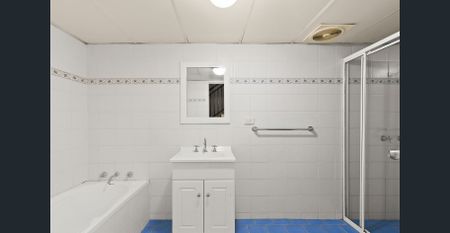 Three-Level Townhouse with Study & Tandem Garage - Discount to Market - Photo 3