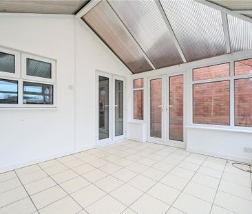 3 bedroom detached house to rent - Photo 1