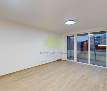 Pronájem bytu 1+kk 38 m2 - Fotografie 2