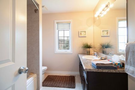 For Lease - 441 STONEHENGE Drive Unit# 30, Hamilton, Ontario - Photo 3