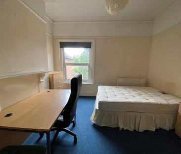 7 bedroom terraced house to rent - Photo 1