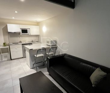 Studio meublé de 24,89m² avec mezzanine - Rue Servient à Lyon 3ème - Photo 1