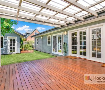 "Charming Family Home" - Photo 2