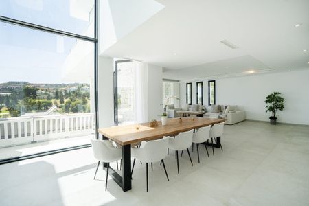 Urbanizacion Nueva Atalaya, 28C, 29679 La Alquería-El Paraíso, Málaga, Spain, Benahavis, Andalusia 29679 - Photo 5