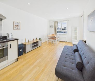 1 bedroom flat to rent - Photo 1