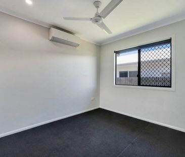 54 Conway Street, Mount Low. - Photo 1