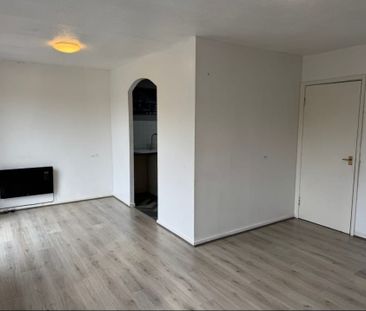 Room in a Shared Flat, Melton Road, M8 - Photo 1