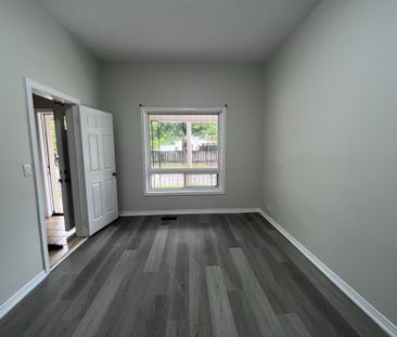 For Lease - 36 Pearl Street, Brantford, Ontario - Photo 5