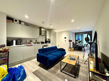 2 bedroom apartment to rent - Photo 2