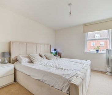 Ashton Close - Photo 5