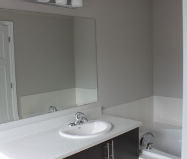 For Lease - 230 Mancini Way, Barrhaven, Ontario - Photo 3