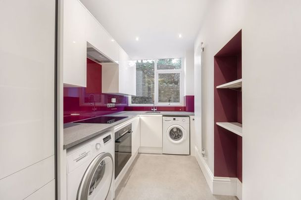 Portsmouth Road, Hindhead, Surrey, GU26 - Photo 1