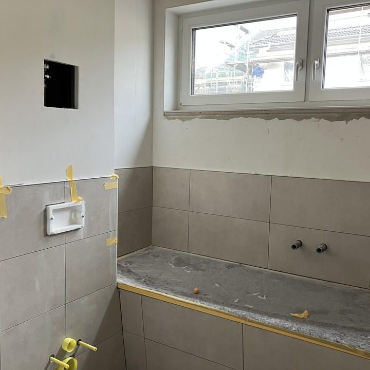 Elegante und exzellente Neubau-Wohnung - Photo 1