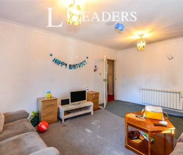 2 bedroom apartment to rent Burford Court, 2 Manor Road, Bournemout... - Photo 5