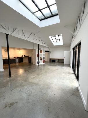 Location Appartement 7 pièces 214m² LYON 9ème - Photo 1