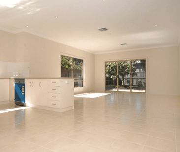 4 Maynard ave, Campbelltown, SA 5074 - Photo 3