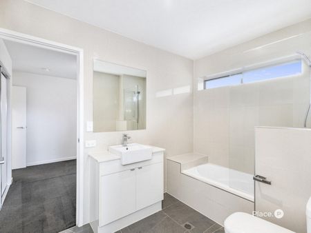 Contemporary Two-Storey Living with Private Courtyard & Everyday Convenience - Photo 5