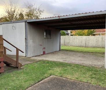 NEAT FAMILY HOME - Photo 6