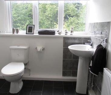 2 bedroom terraced house to rent - Photo 6