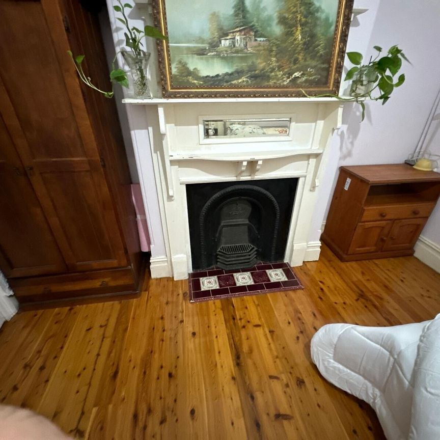 Willoughby - Photo 1