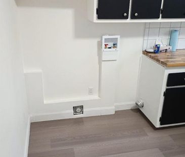 3 1/2 entièrement rénové - Photo 2