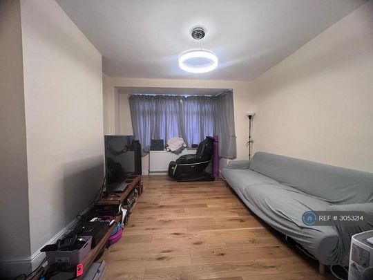 4 bedroom terraced house to rent - Photo 1