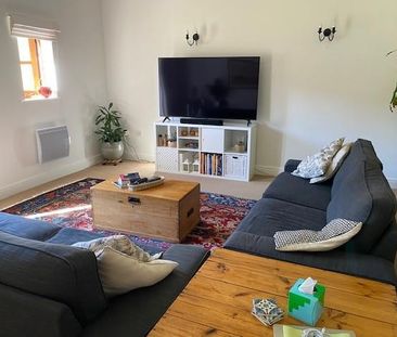 4 bedroom barn conversion to rent - Photo 1