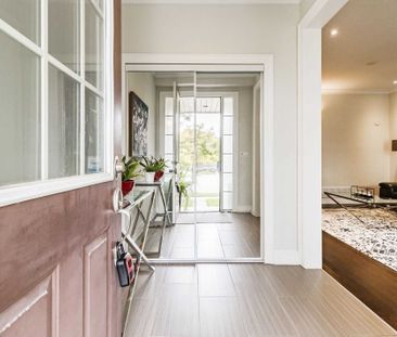 For Lease - 2521 Postmaster Drive, Oakville, Ontario - Photo 2