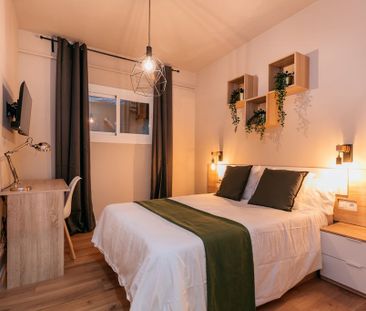 Carrer de Balmes, Barcelona, Catalonia 08006 - Photo 3