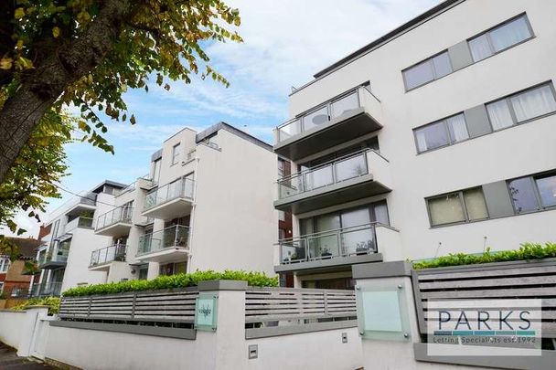 Palmeira Avenue, Hove, East Sussex, BN3 - Photo 1