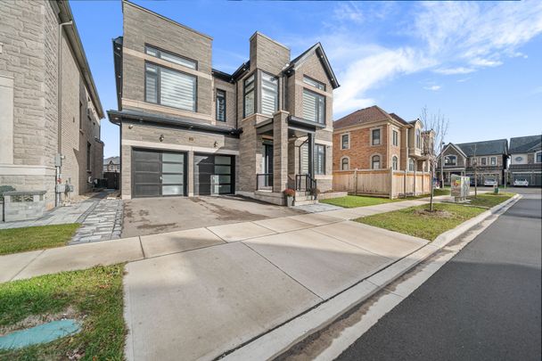 For Lease - 1215 Pondside Trail, Oakville, Ontario - Photo 1