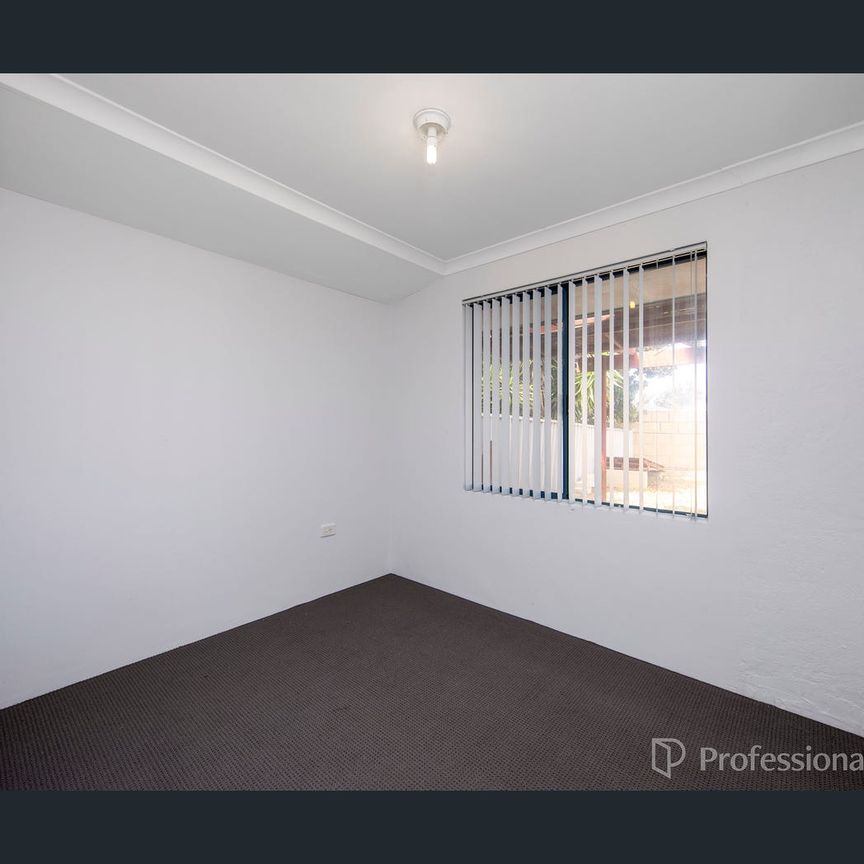 7 Kilborne Avenue, Quinns Rocks, WA 6030 - Photo 1
