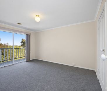 Great 2 Bedroom Townhouse - Photo 3