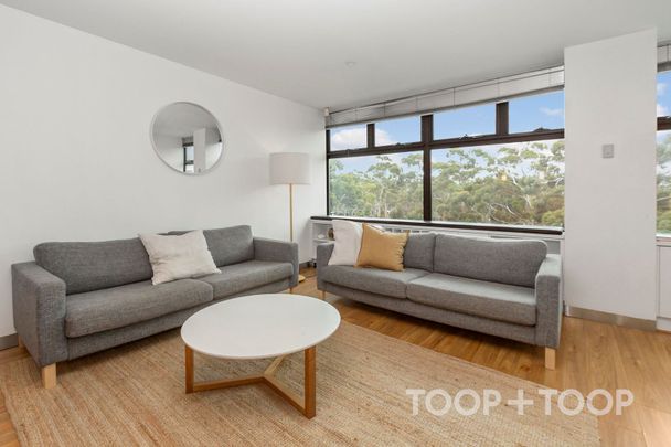Stylish Fully Furnished Apartment with Park Views - Photo 1