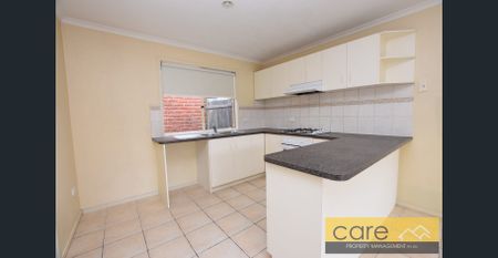 Beautifully presented three bedroom home! - Photo 3