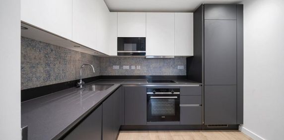 1 bedroom flat to rent - Photo 2