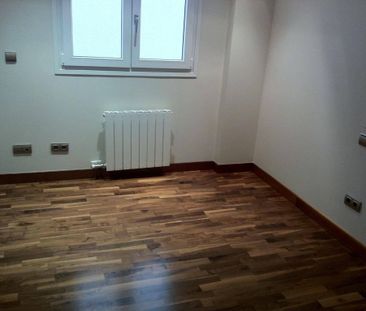 3 room luxury Apartment for rent in Alicante, Valencia - Photo 2